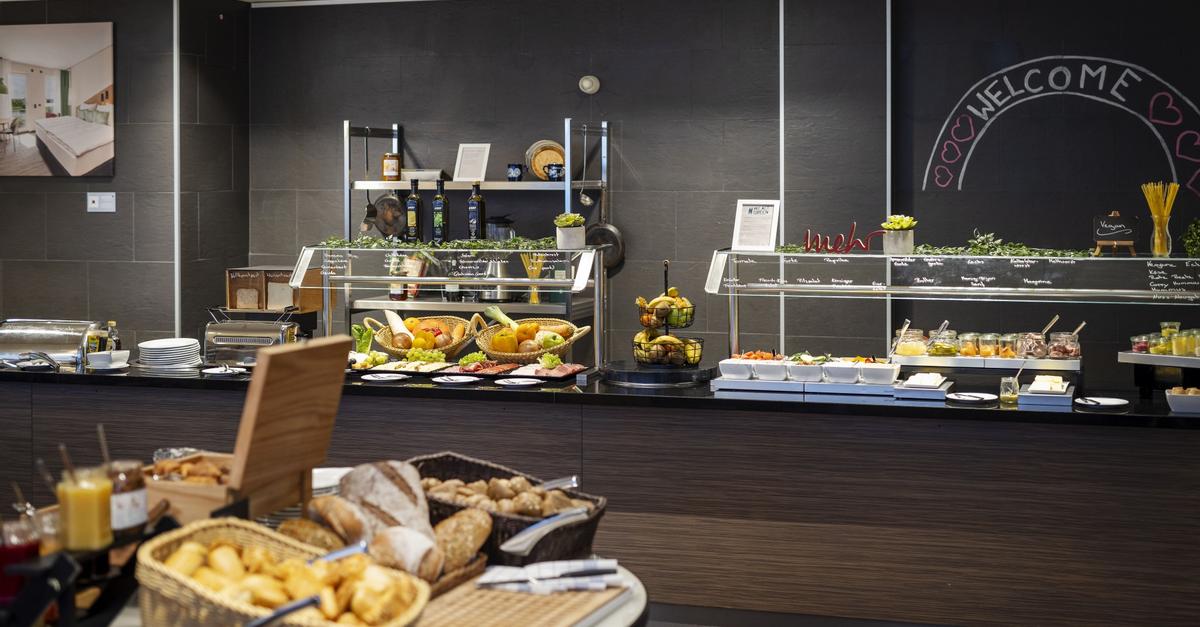breakfast-in-berlin-arcotel-john-f-hotel-berlin